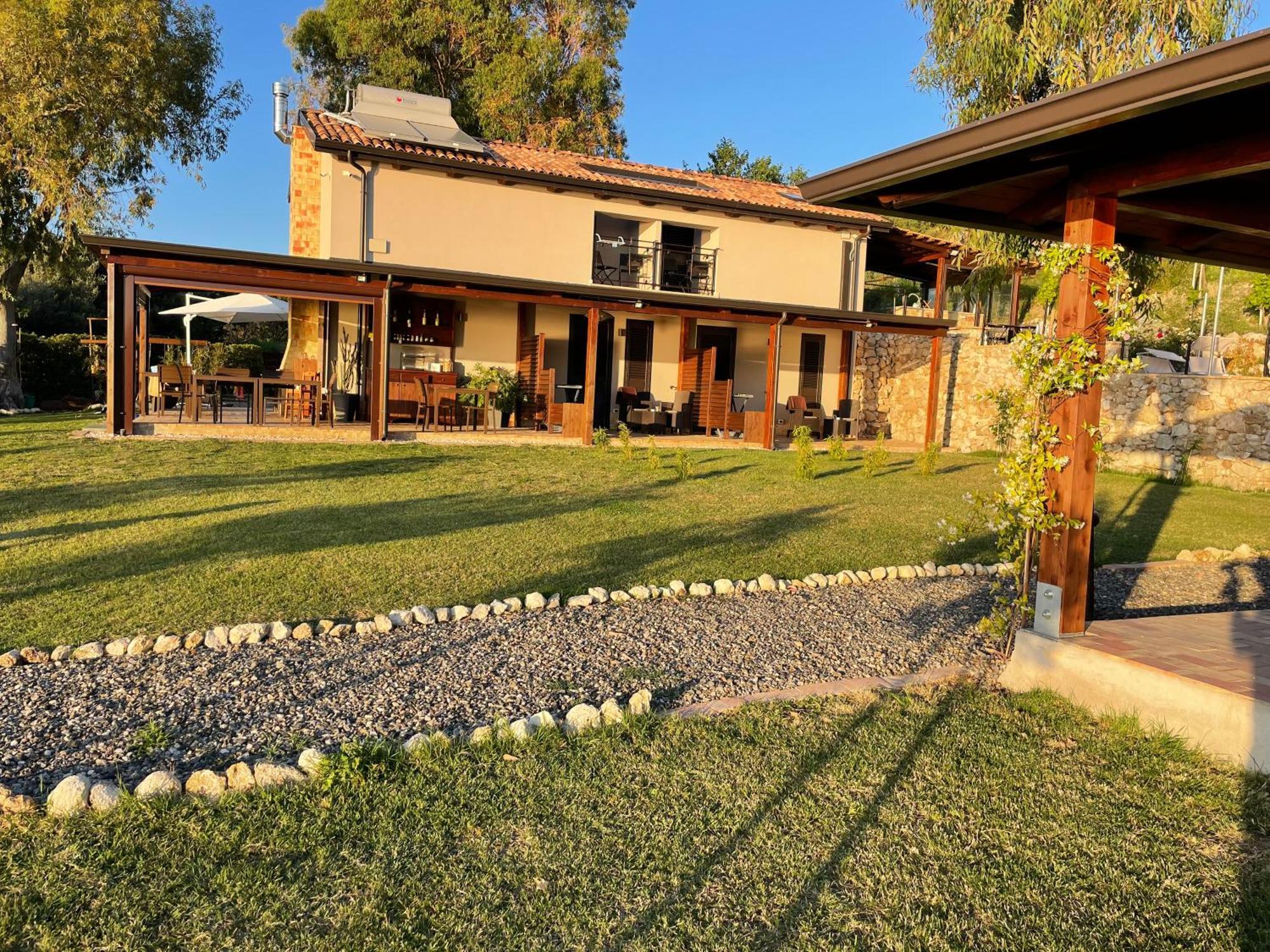 Casa Natura 40 Parghelia Exterior photo